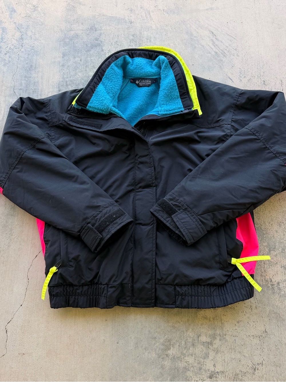 Vintage 80/90s Columbia womens Black Ski Jacket with Neon Accents